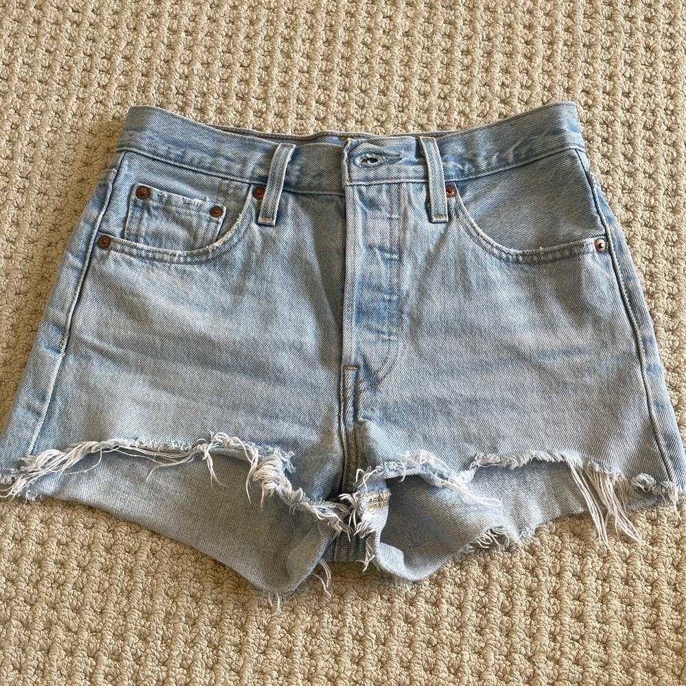 Levi’s 501 jean shorts